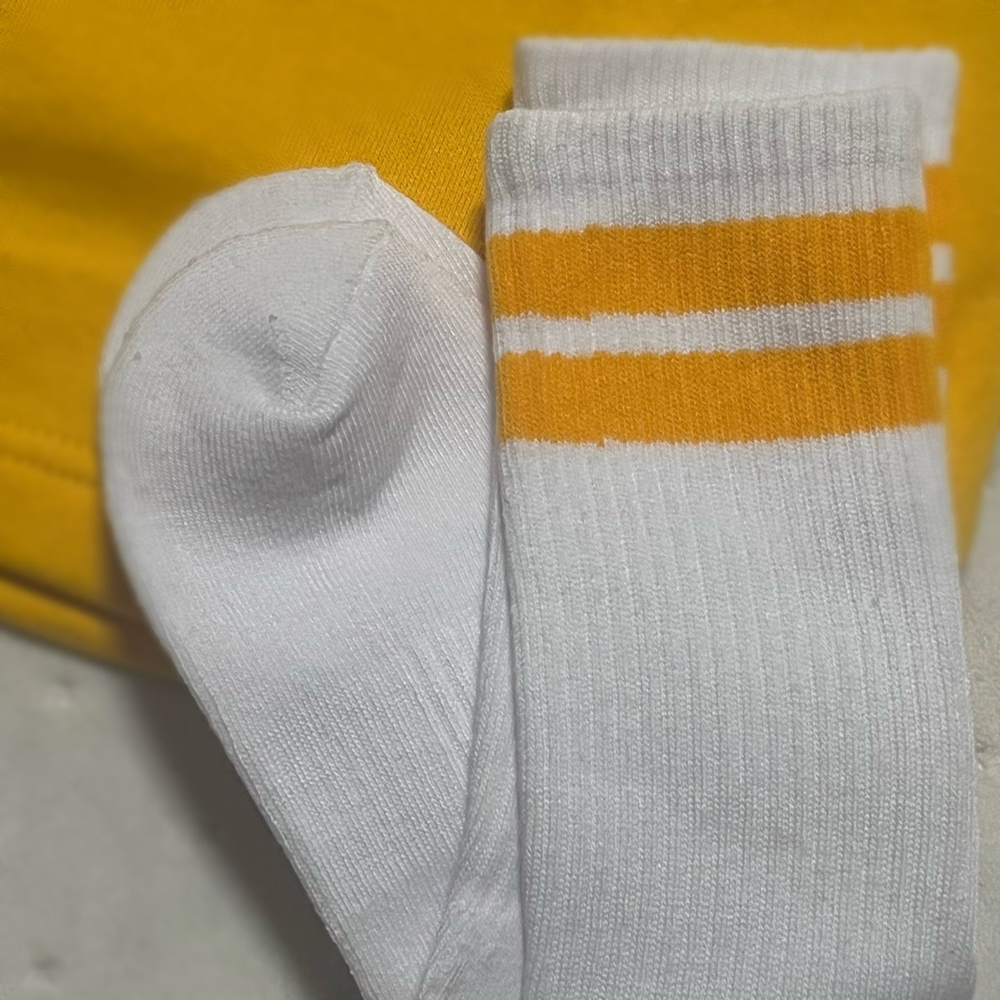 Mango Socks accessory