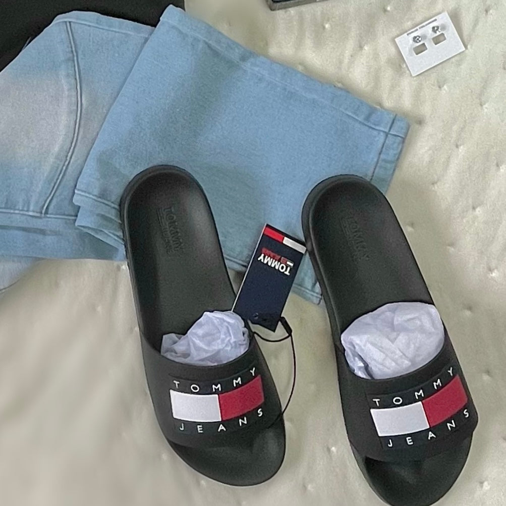 Black Tommy Slides